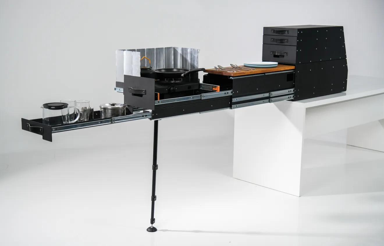 Aluminum frame and wooden shelf